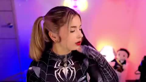 Snapshot of emilykarterr chatting on 24, 7, 2026 VALEEEN online show from 24, 7, 2026