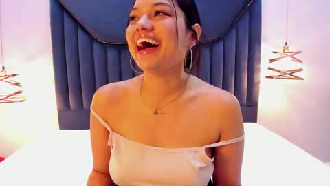 Snapshot of emilykartters chatting on 3, 3, 2026 emilykartters online show from 3, 3, 2026