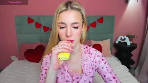 Snapshot of emilymagnificent chatting on 22, 2, 2026 emilymagnificent online show from 22, 2, 2026