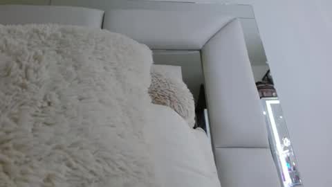 Snapshot of emilymonrro chatting on 4, 12, 2024 emily monrro online show from 4, 12, 2024