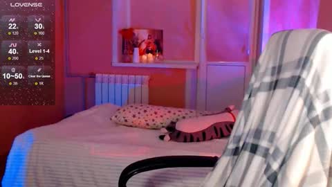 Emily  Emi online show from 28, 10, 2025