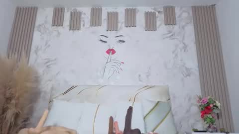 Snapshot of emilyrousse71 chatting on 5, 3, 2026 emily rousse online show from 5, 3, 2026