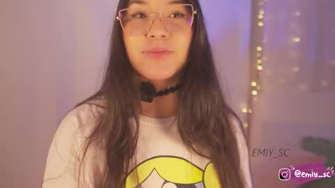 Snapshot of emilys_scott chatting on 16, 11, 2025 Emy online show from 16, 11, 2025