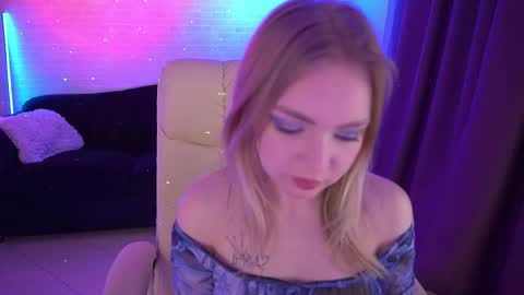  MY NAME IS Emily WELCOME EVERYONE I WILL BE HAPPY TO GIVE YOU WHAT YOU HAVE DREAMED OF FOR SO LONG online show from 11, 2, 2025