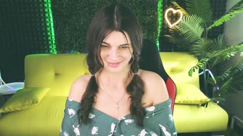 Snapshot of emilytucker chatting on 30, 1, 2025 Emily online show from 30, 1, 2025