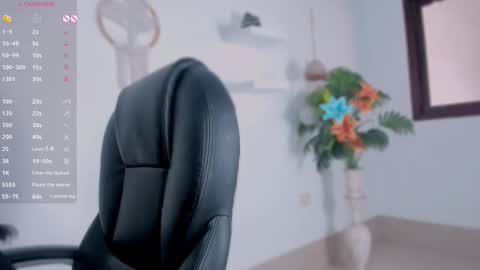 emilyy_kim online show from 2, 3, 2026