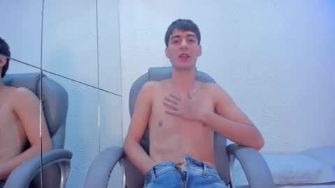 Snapshot of emir_ozan chatting on 22, 11, 2025 emir_ozan online show from 22, 11, 2025