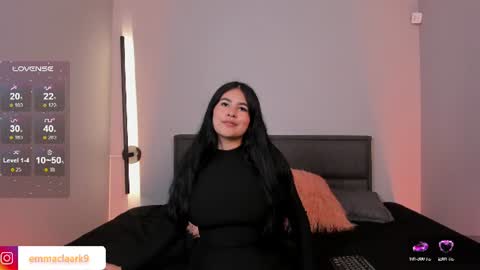 Emma Clark  online show from 18, 7, 2026