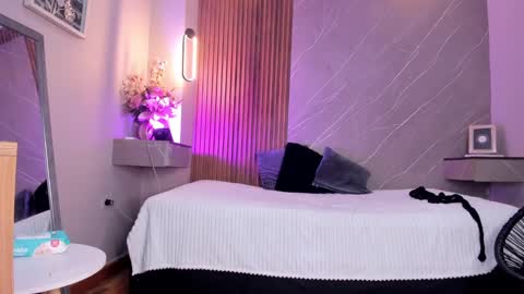 emma__rose1 online show from 26, 9, 2025