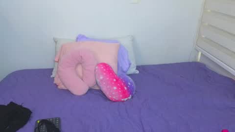 Emma Blue  modelo independiente online show from 26, 1, 2025