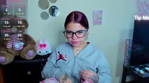 Snapshot of emma_boo_ chatting on 17, 2, 2026 emma_boo_ online show from 17, 2, 2026