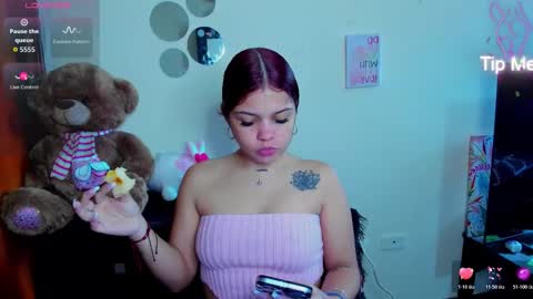 Snapshot of emma_boo_ chatting on 21, 2, 2026 emma_boo_ online show from 21, 2, 2026