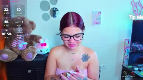 Snapshot of emma_boo_ chatting on 22, 2, 2026 emma_boo_ online show from 22, 2, 2026