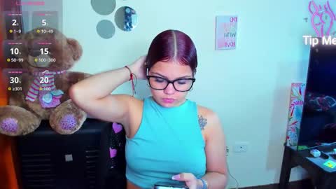 Snapshot of emma_boo_ chatting on 24, 2, 2026 emma_boo_ online show from 24, 2, 2026
