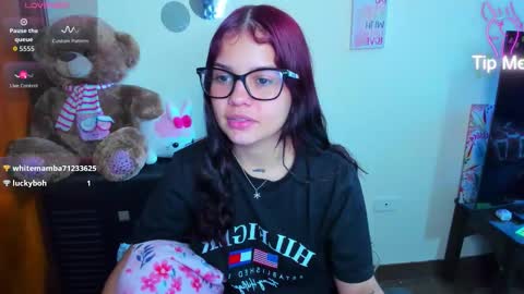 Snapshot of emma_boo_ chatting on 26, 2, 2026 emma_boo_ online show from 26, 2, 2026