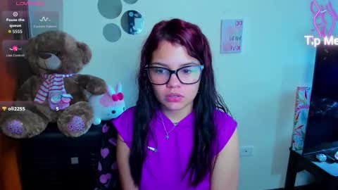 Snapshot of emma_boo_ chatting on 7, 3, 2026 emma_boo_ online show from 7, 3, 2026