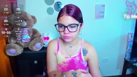 Snapshot of emma_boo_ chatting on 29, 3, 2026 emma_boo_ online show from 29, 3, 2026