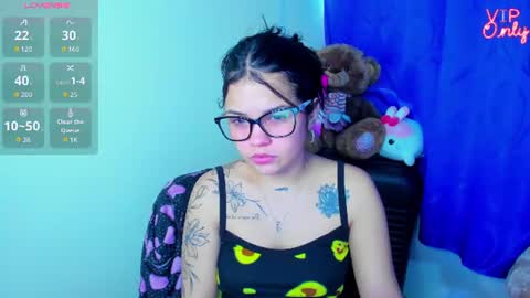Snapshot of emma_boo_ chatting on 14, 7, 2026 emma_boo_ online show from 14, 7, 2026