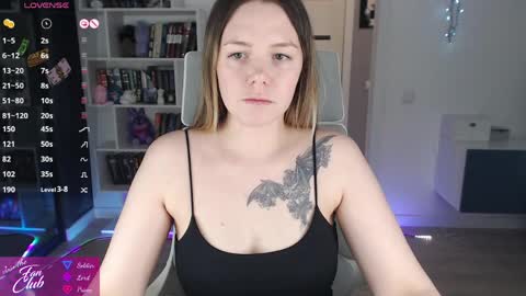 Snapshot of emma_bryan chatting on 21, 5, 2026 Emma online show from 21, 5, 2026