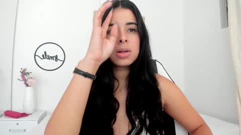 Emma Castillo online show from 14, 2, 2025