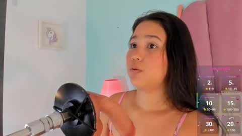 Snapshot of emma_clarke_ chatting on 19, 10, 2025 emma online show from 19, 10, 2025