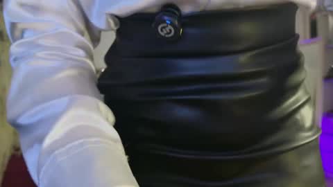 emma coronel online show from 28, 4, 2026