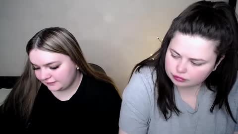 Snapshot of emma_dorn chatting on 6, 5, 2026 Eva online show from 6, 5, 2026