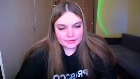 Snapshot of emma_dorn chatting on 21, 5, 2026 Eva online show from 21, 5, 2026