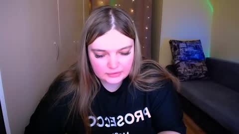 Snapshot of emma_dorn chatting on 7, 6, 2026 Eva online show from 7, 6, 2026