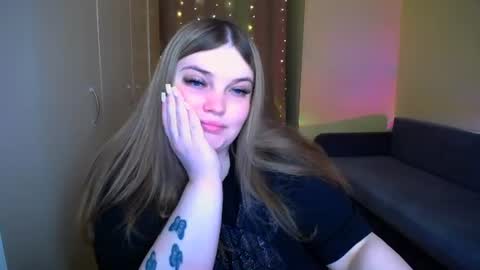 Snapshot of emma_dorn chatting on 18, 6, 2026 Eva online show from 18, 6, 2026