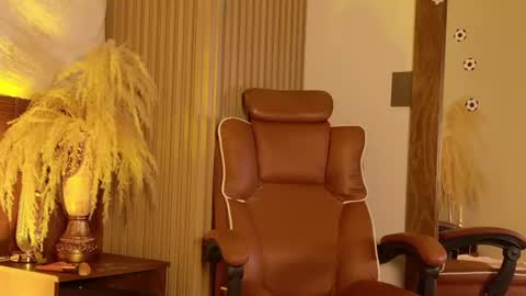 Snapshot of emma_dragon chatting on 2, 7, 2026 emma_dragon online show from 2, 7, 2026
