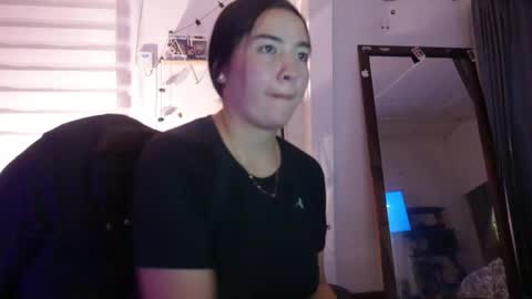 emma_johnson_ online show from 13, 1, 2025