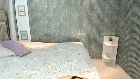 Snapshot of emma_johnsson1 chatting on 15, 12, 2025 emma_johnsson1 online show from 15, 12, 2025