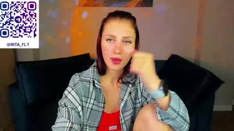 Snapshot of emma_myer chatting on 13, 5, 2026 Emma Myer online show from 13, 5, 2026