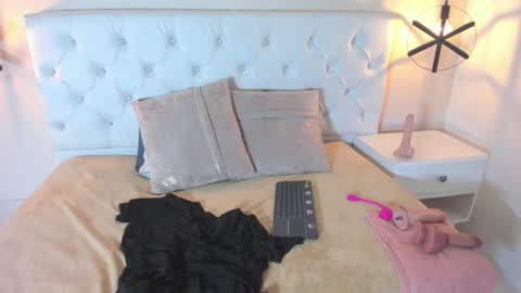 Snapshot of emma_payton chatting on 5, 2, 2025 Emma online show from 5, 2, 2025