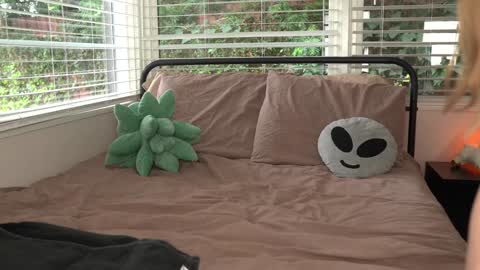 Snapshot of emma_ruby chatting on 27, 12, 2024 Emma Ruby online show from 27, 12, 2024