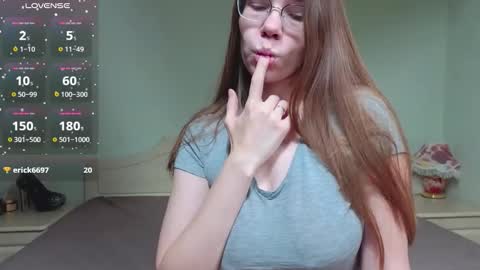 Emma-milky-tits online show from 8, 3, 2026