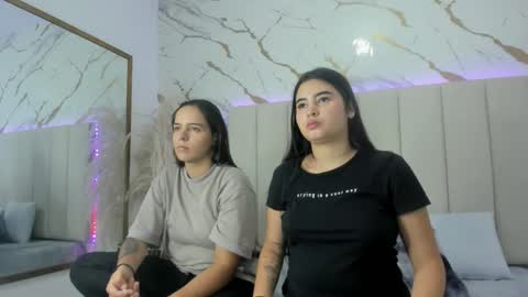 emma_whitee_ online show from 30, 11, 2025