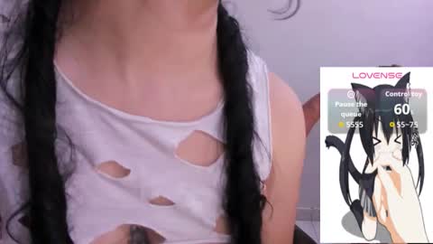 Snapshot of emma_winslows chatting on 11, 10, 2025  Emma  online show from 11, 10, 2025