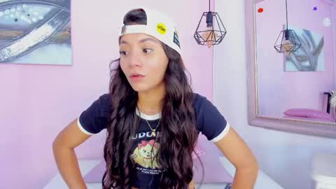 Emma  online show from 22, 11, 2025