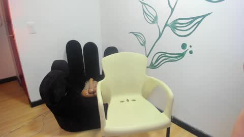 Snapshot of emmaaevans_ chatting on 17, 12, 2024 Emma Evans online show from 17, 12, 2024