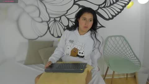  Emma  online show from 15, 4, 2026