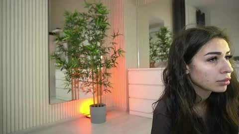 emmablanco online show from 24, 3, 2026