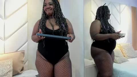 Snapshot of emmabrantt_ chatting on 31, 10, 2025 EmmaBrantt online show from 31, 10, 2025