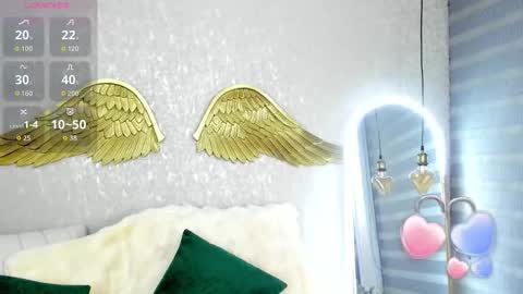 Snapshot of emmaferrary chatting on 10, 11, 2025 Emma Ferrary online show from 10, 11, 2025