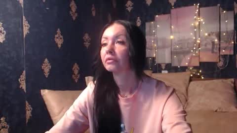 EmmaGoldX online show from 4, 11, 2025