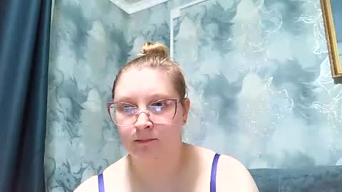emmamelody online show from 2, 6, 2026