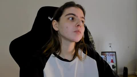 Snapshot of emmamon chatting on 30, 1, 2025 Emma online show from 30, 1, 2025