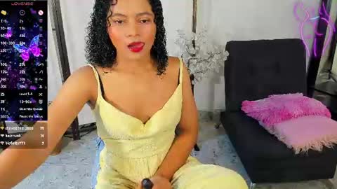 Snapshot of emmaray3 chatting on 25, 6, 2026 emmaray3 online show from 25, 6, 2026