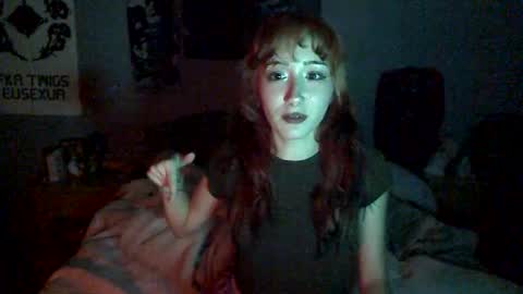 Snapshot of emmarose2000s chatting on 6, 8, 2026 emmarose2000s online show from 6, 8, 2026